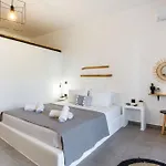 Thiramna Apts Kythnos Mérichas