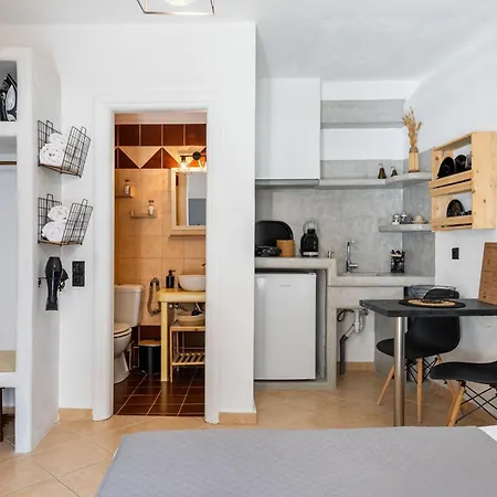 Thiramna Apts Kythnos Apartment