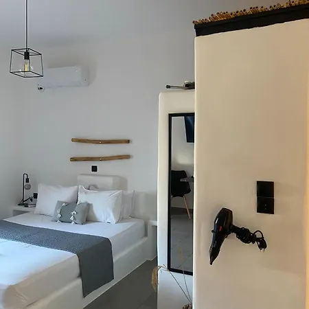 Thiramna Apts Kythnos